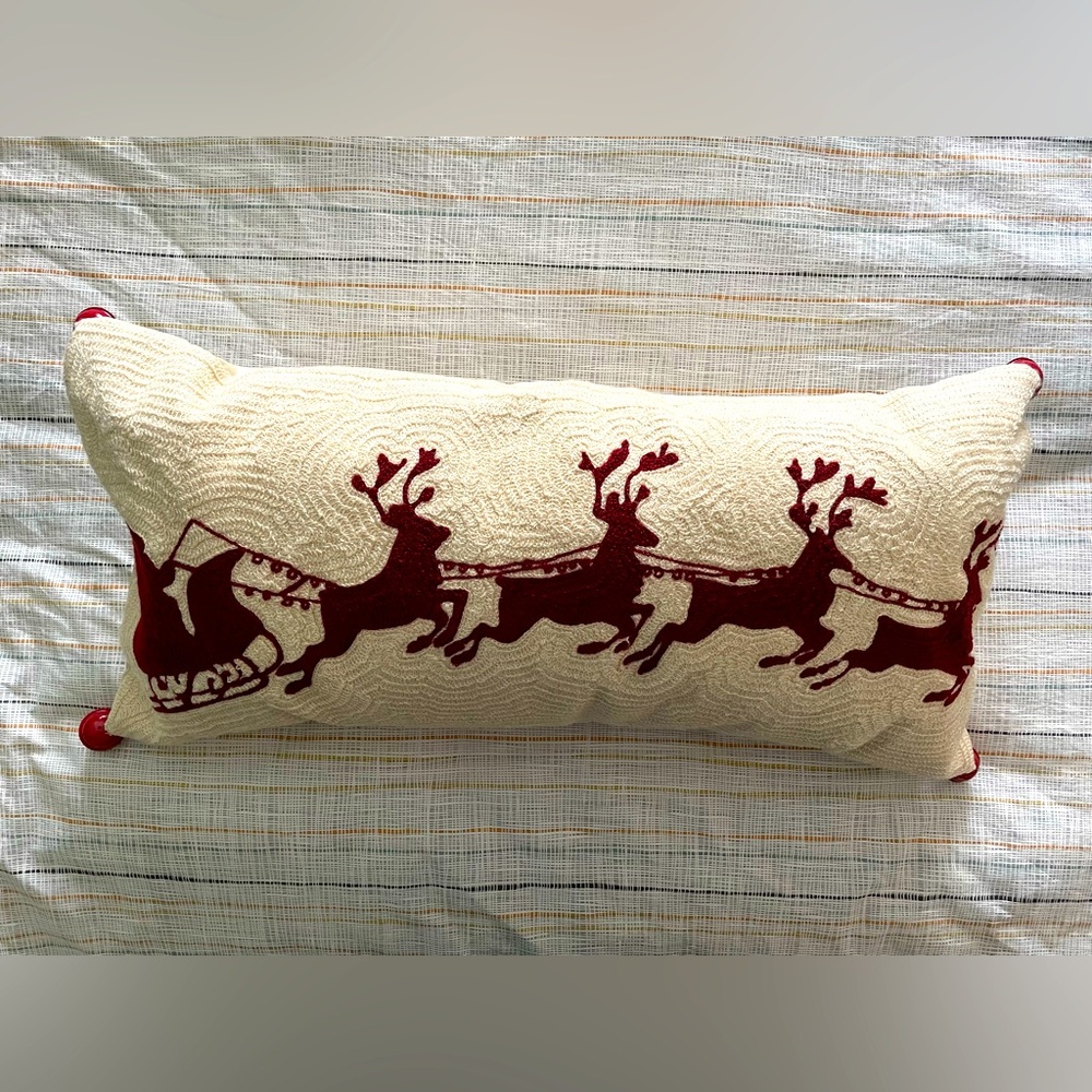 Pottery Barn Reindeer Sleigh Bell Crewel Embroidered Lumbar Pillow 24”x12”